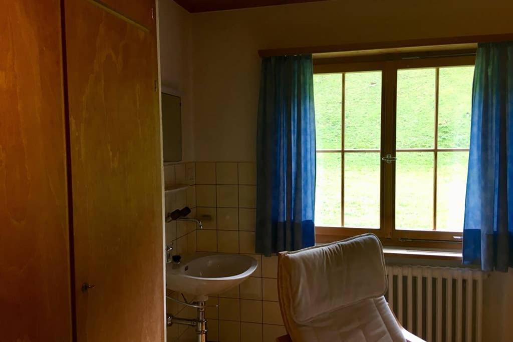 Ferienwohnung Uf Z'Enisch Klosters Εξωτερικό φωτογραφία