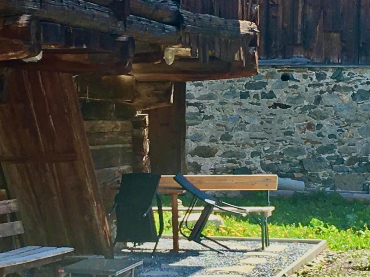 Ferienwohnung Uf Z'Enisch Klosters Εξωτερικό φωτογραφία