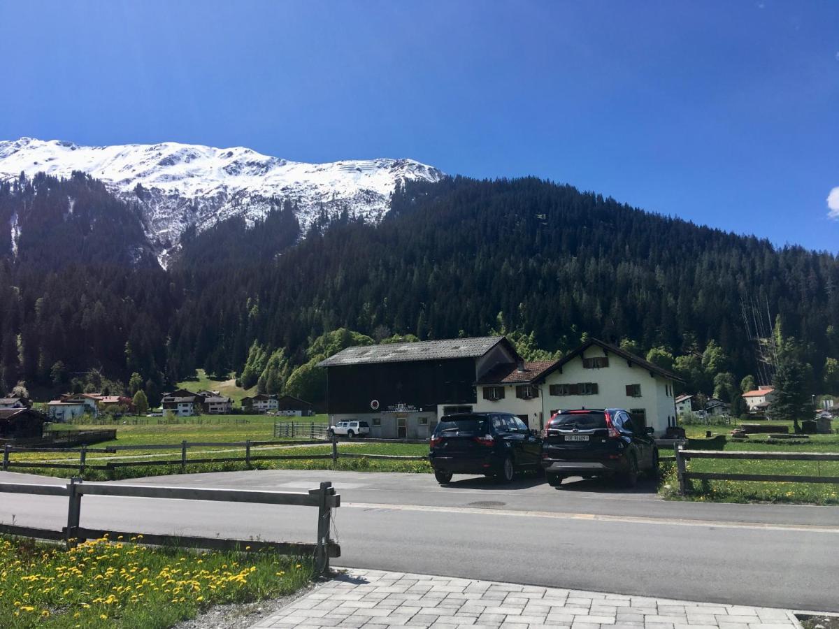 Ferienwohnung Uf Z'Enisch Klosters Εξωτερικό φωτογραφία