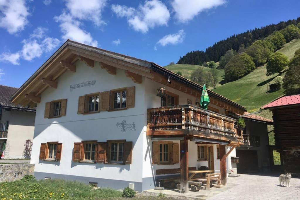 Ferienwohnung Uf Z'Enisch Klosters Εξωτερικό φωτογραφία