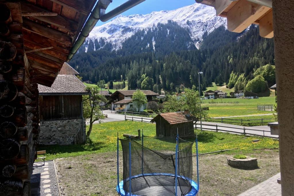 Ferienwohnung Uf Z'Enisch Klosters Εξωτερικό φωτογραφία
