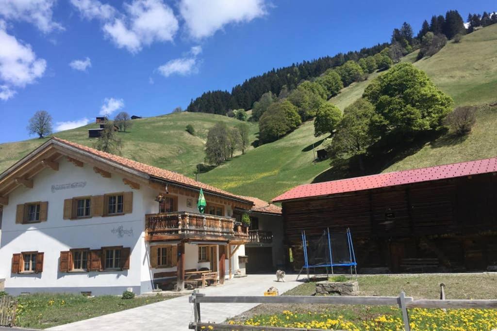 Ferienwohnung Uf Z'Enisch Klosters Εξωτερικό φωτογραφία