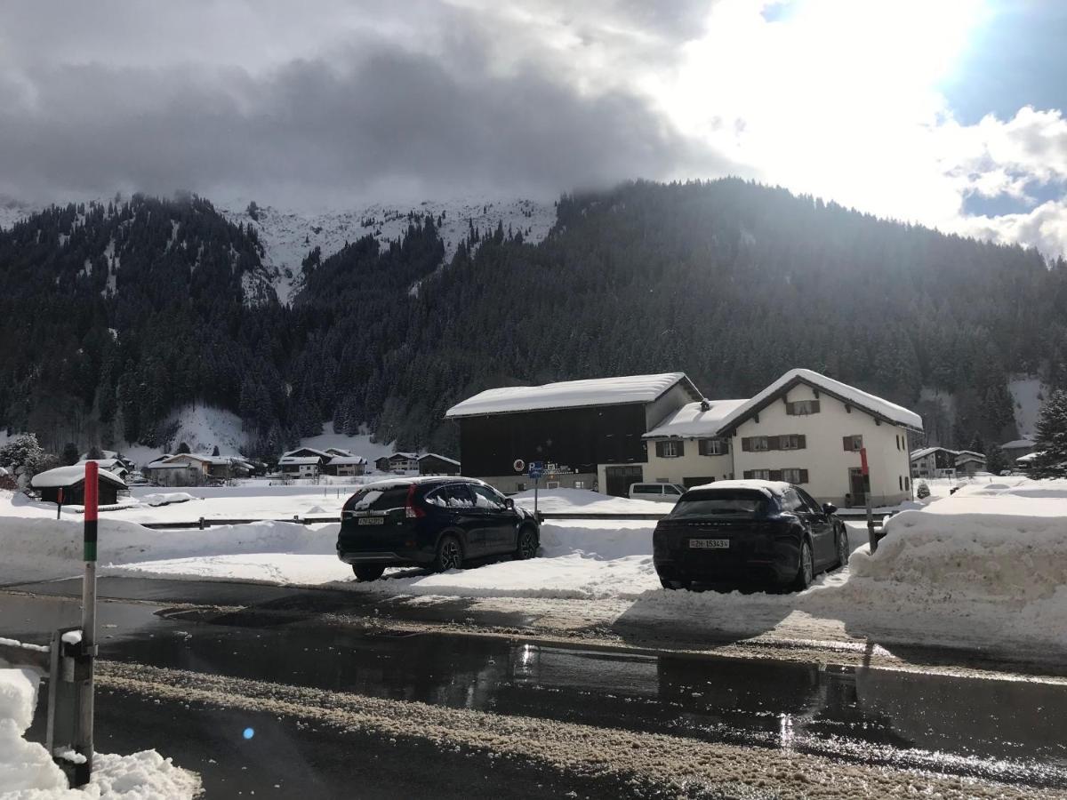 Ferienwohnung Uf Z'Enisch Klosters Εξωτερικό φωτογραφία