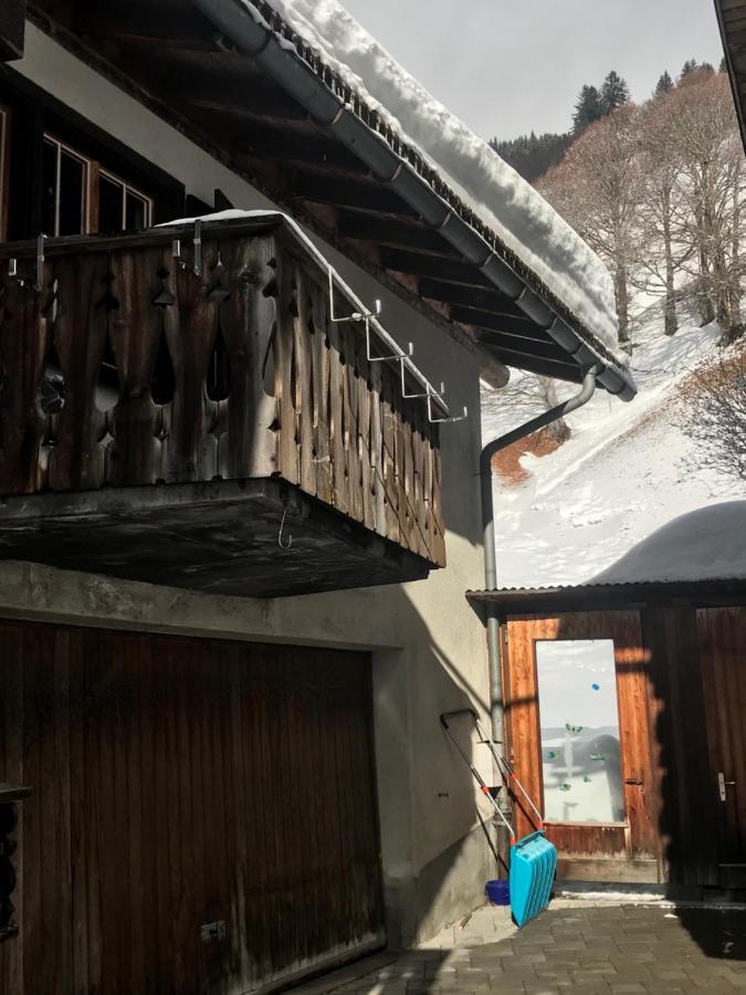 Ferienwohnung Uf Z'Enisch Klosters Εξωτερικό φωτογραφία