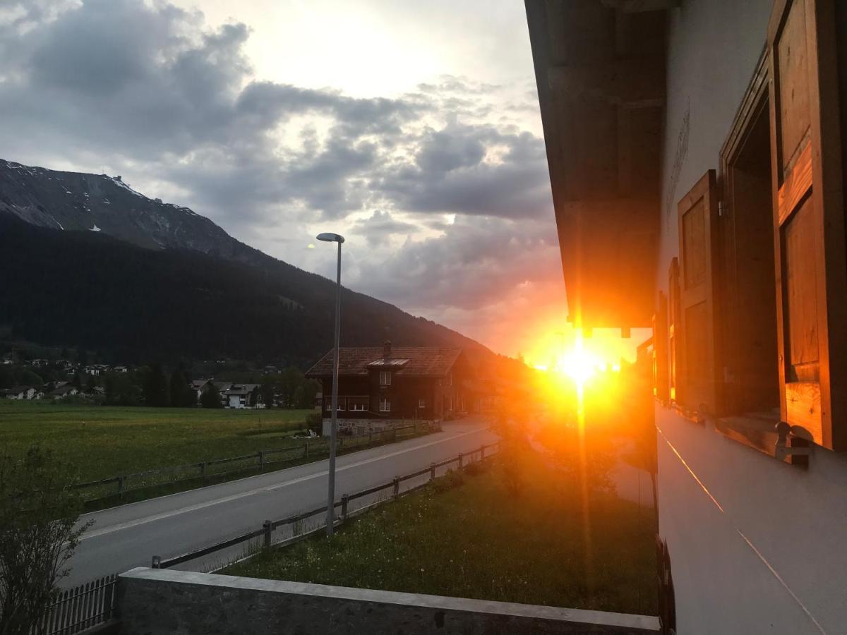 Ferienwohnung Uf Z'Enisch Klosters Εξωτερικό φωτογραφία