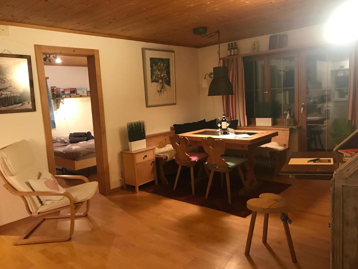 Ferienwohnung Uf Z'Enisch Klosters Εξωτερικό φωτογραφία