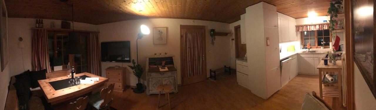 Ferienwohnung Uf Z'Enisch Klosters Εξωτερικό φωτογραφία